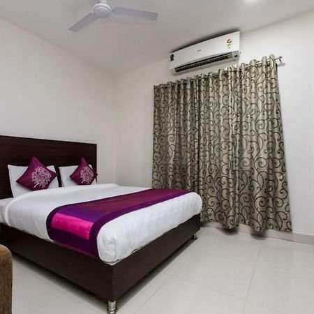 Hotel Maheshwari Avenue Ujjain Esterno foto